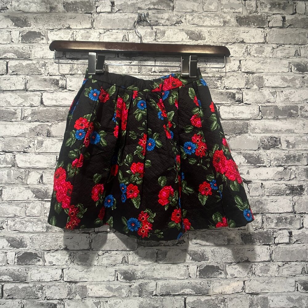 EUC Forever 21 Black Floral Mini Skirt Size Small